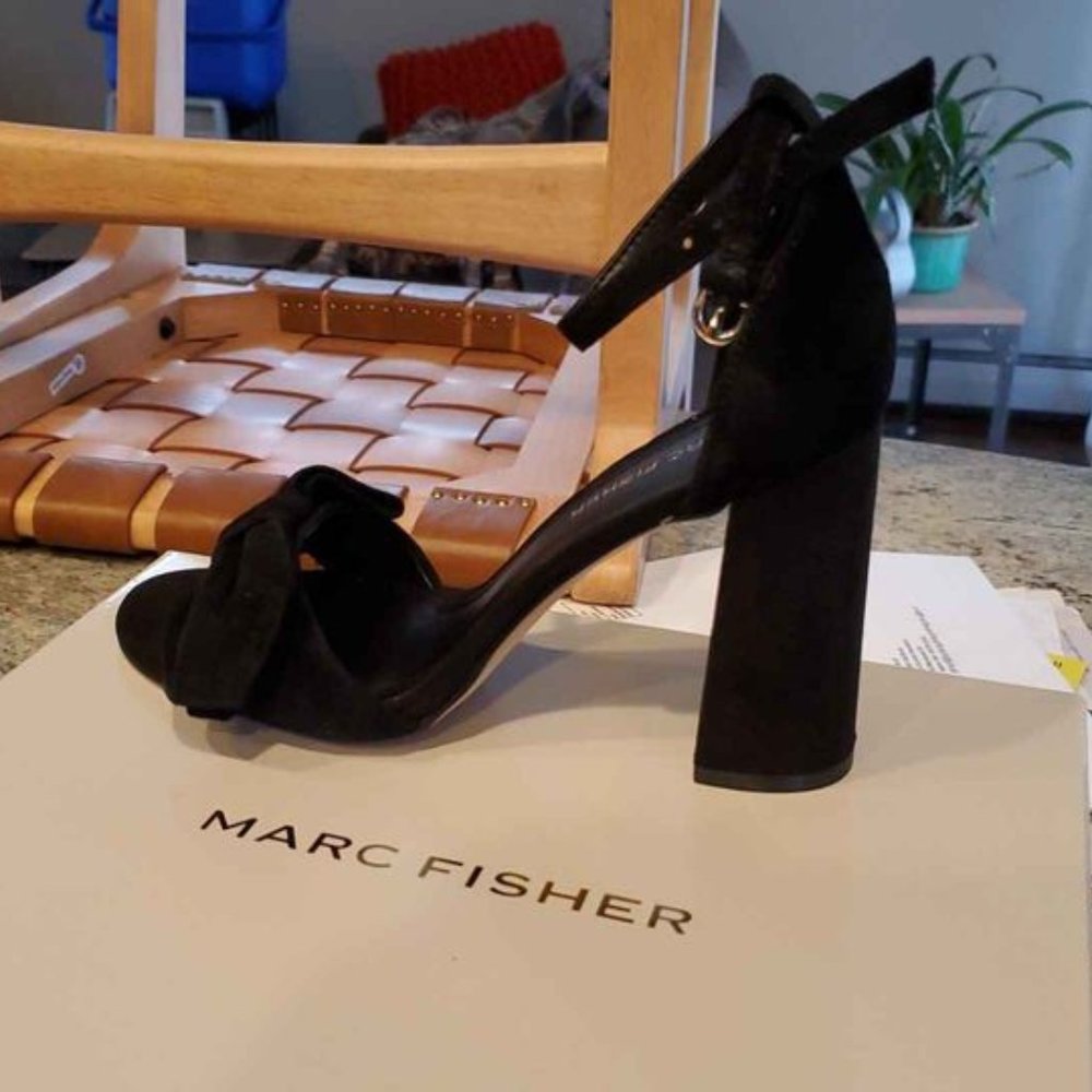 NWV Mark Fisher MALDEN  size 6 $25